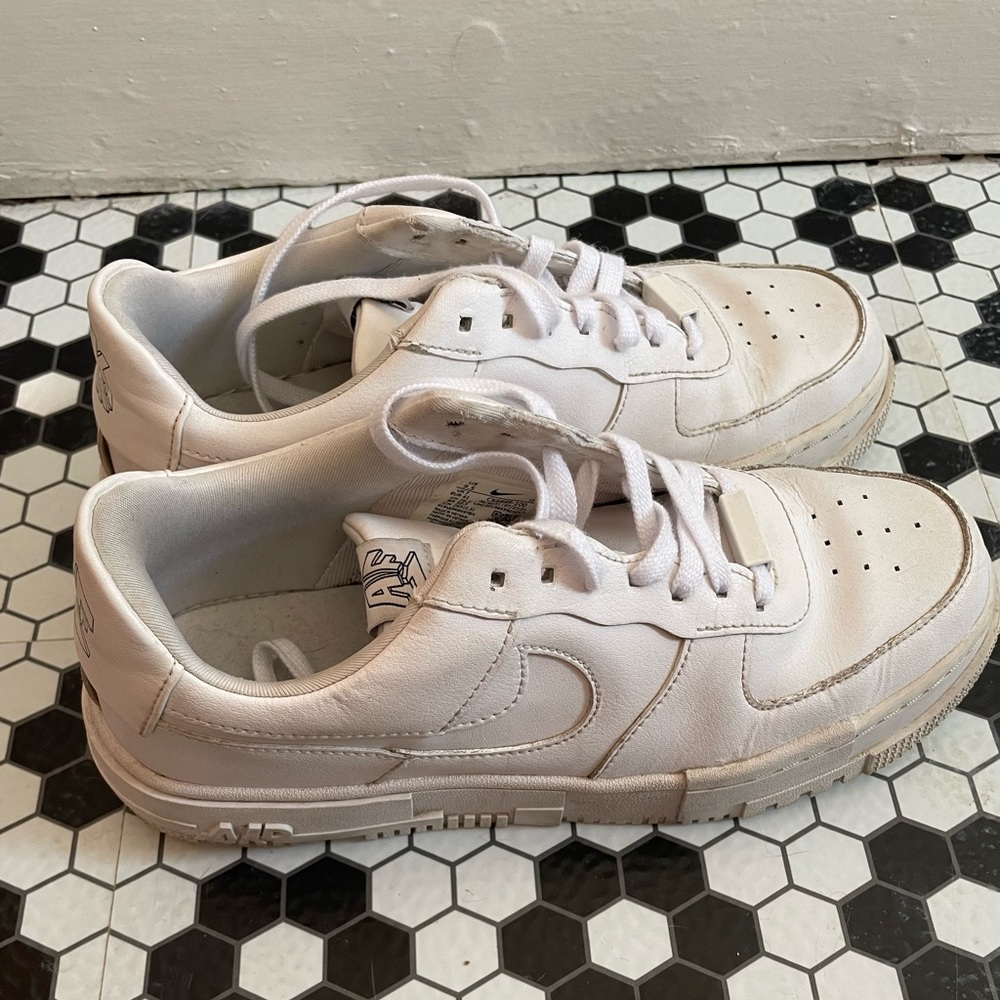 Nike Air Force 1